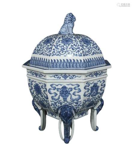 Chinese Blue And White Porcelain Incense Burner Qianlong Mar...