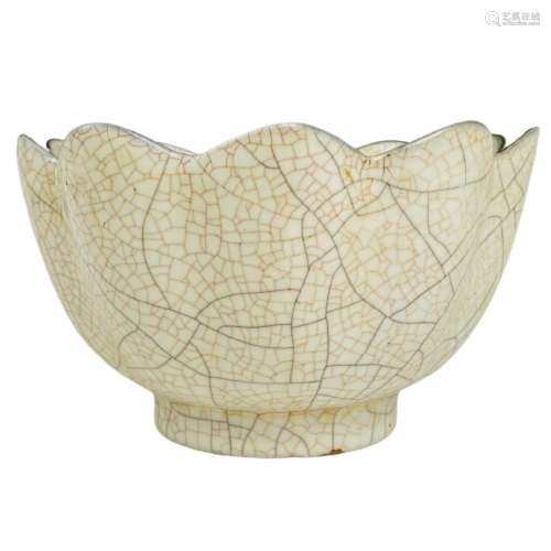 Chinese White Ice Crackle Porcelain Bowl Ming Dynasty