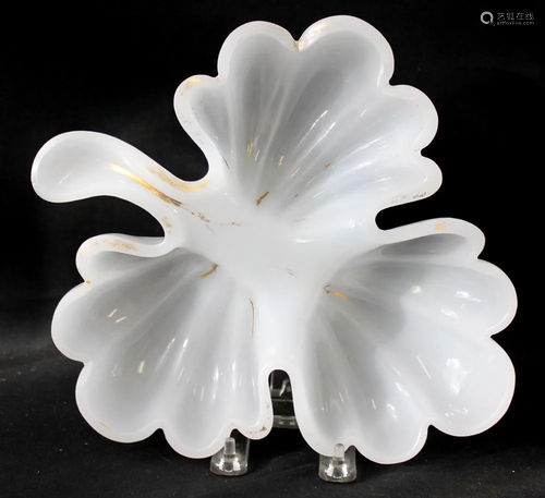 ANTIQUE 19 CENTURY OPALINE GLASS LEAF SHAPED DISH