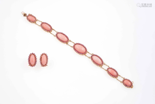 Demi-parure composta da orecchini e bracciale con