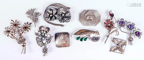 (10) Pc Collection of Retro and Flower Pin