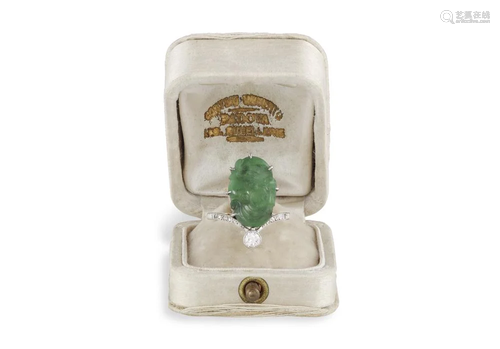 A BELLE EPOQUE JADE AND DIAMOND DRESS RING, CIRCA 1910