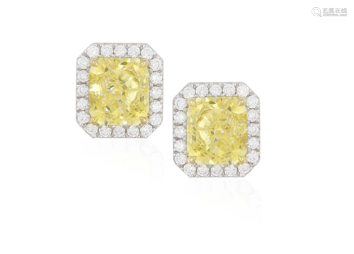 A PAIR OF COLOURED DIAMOND AND DIAMOND EARSTUD…