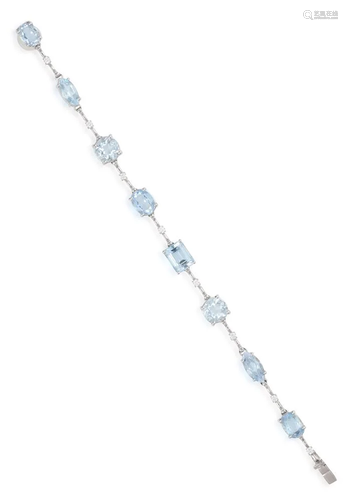 AN AQUAMARINE AND DIAMOND BRACELET Composed of a