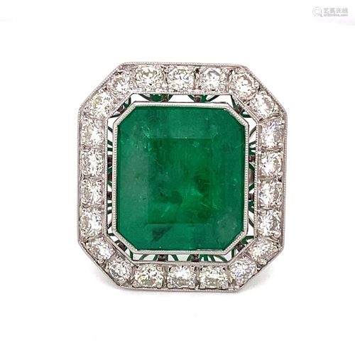 Platinum Emerald Diamond Ring