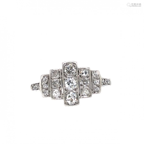 Art Deco Platinum Diamond Ring