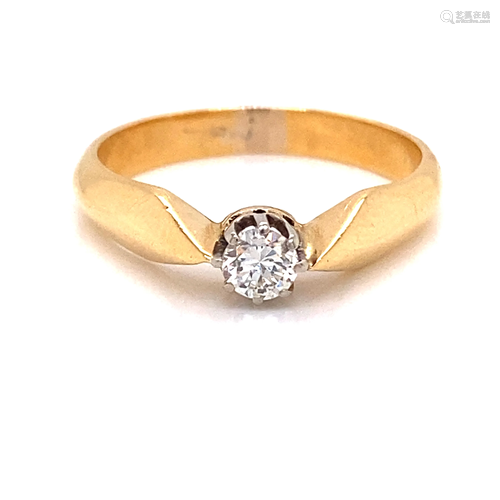 18k Diamond Engagement Ring