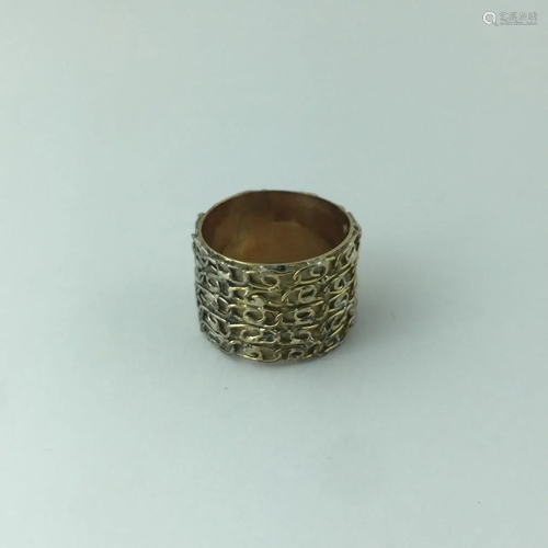 18 K gold ring