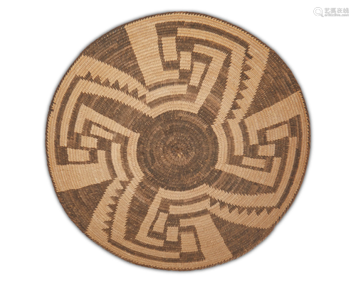 A miniature Tohono O'odham (Pima) basketry tray