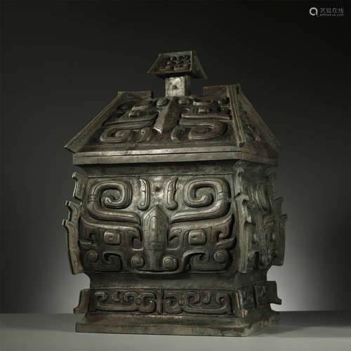 BRONZE RITUAL WINE VESSEL