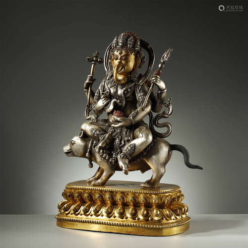 CHINESE QING DYNASTY,SILVER BUDDHA STATUE,GILT-BRONZE BASE