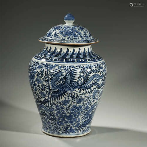 QING DYNASTY,BLUE AND WHITE GLAZED JAR AND COVER