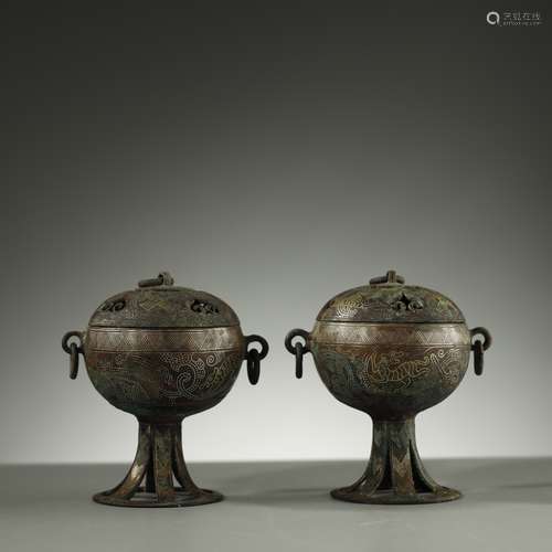 A PAIR OF FINE GOLD AND SILVER BRONZE WINE VESSEL,WARRING ST...