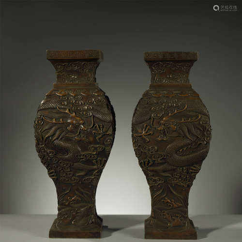 QING DYNASTY,A PAIR OF ALLOY BRONZE DRAGON VASES