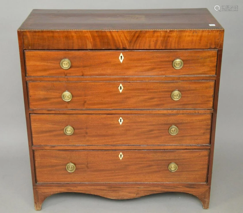 Mahogany Georgian Bachelor Chest, 4 drawers with inlay