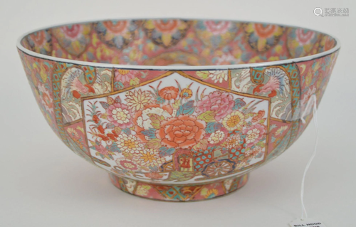 RARE CHINESE FLORAL FAMILLE ROSE PORCELAIN BOWL - This