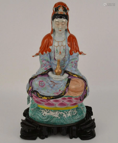 CHINESE REPUBLIC PERIOD FAMILLE ROSE PORCELAIN GUAN YIN