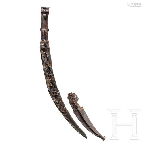 A Southeast European curved dagger, 1st century B.C. -