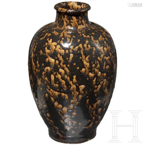 A Chinese vase, 12th - 13th century