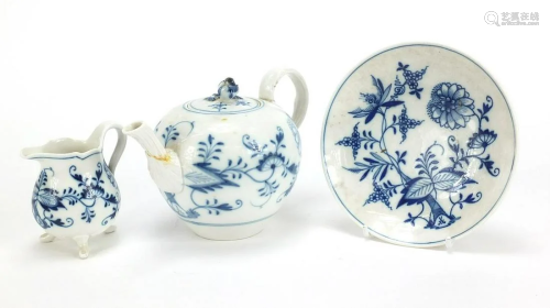 Meissen Blue Onion pattern comprising teapot, three