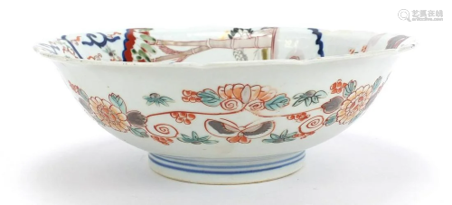 Japanese Imari porcelain bowl hand painted with
