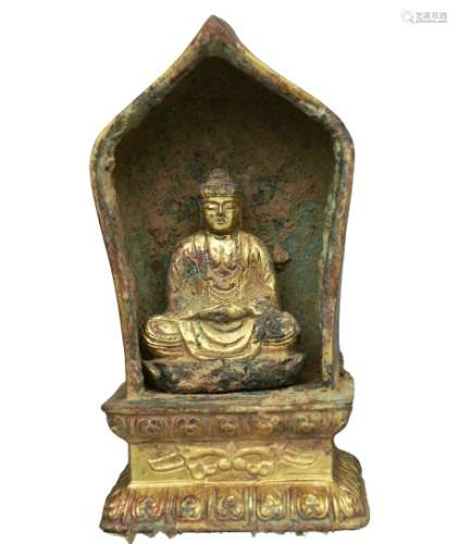 Chinese gilt bronze buddha figure