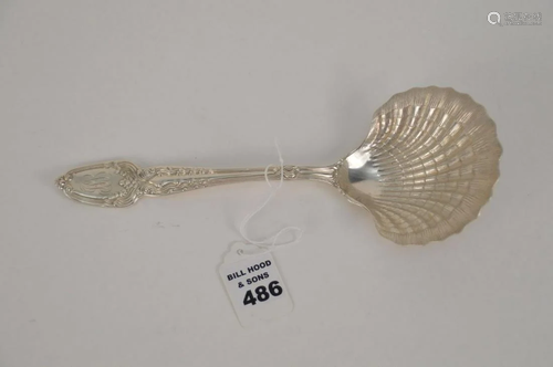 ANTIQUE TIFFANY & CO STERLING CLAM SHELL BERRY SPOON -