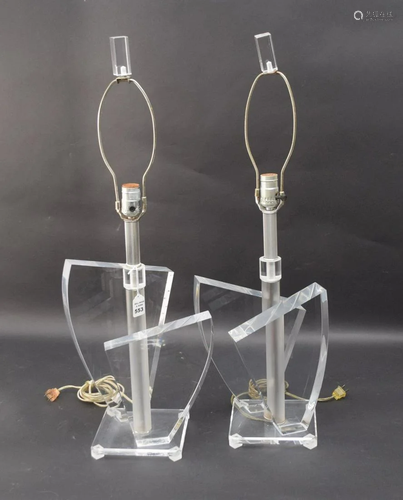 PAIR OF MODERNIST LUCITE TABLE LAMPS - with rectangular