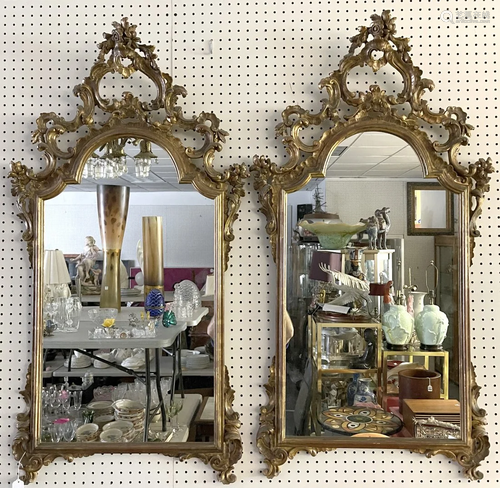 PAIR OF ITALIAN GILTWOOD MIRRORS - Mid-20th Century.