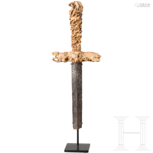 A finely carved hilt of a deluxe French hunting hanger,