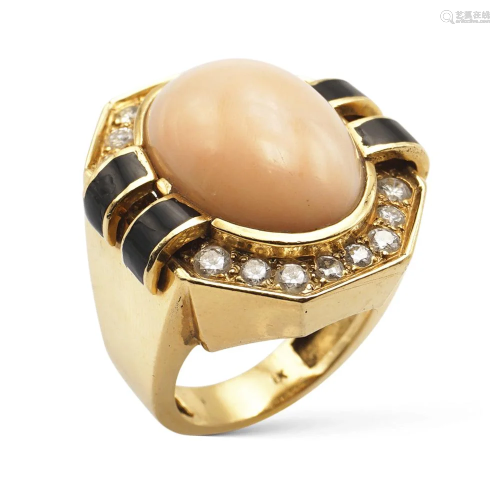 18kt yellow gold, pink coral, black enamel and diamond