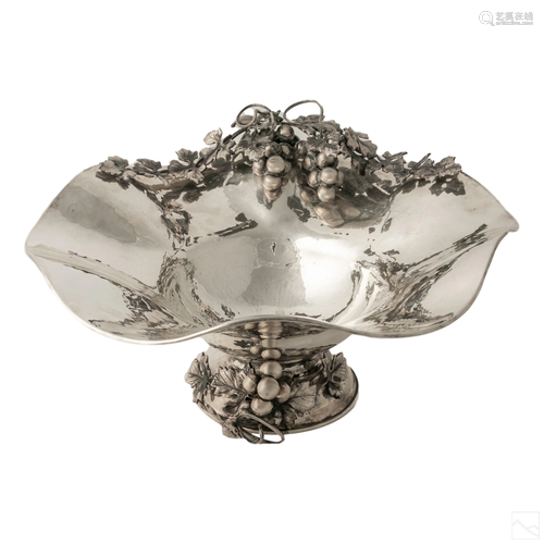 900 Silver Grapevine & Leaf Centerpiece Bowl 1118g