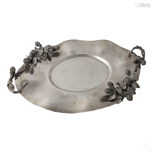 900 Silver Oval Raspberry Leaf Accented Tray 1520g