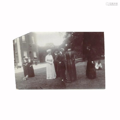 Photo Queen Mary, Grand Duchess Xenia and others