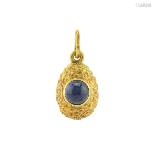 A Russian gold & blue spinel miniature pendant egg