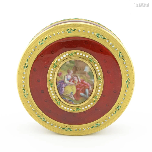 Russian gold & enamel snuff box