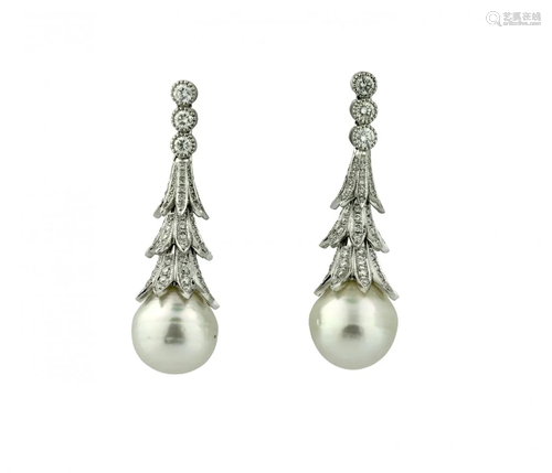 18Kt White Gold, Diamond And South Sea Pearl Earring