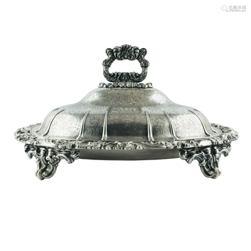 Centrepiece in silver plated metal