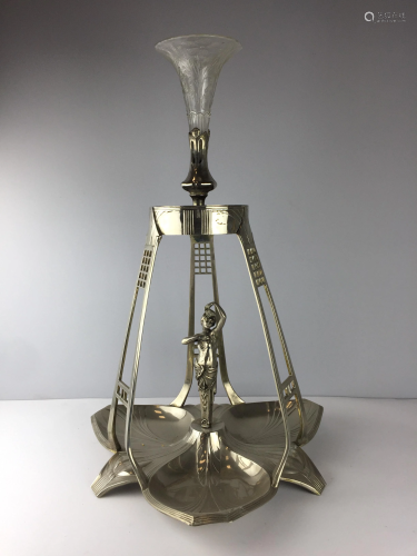 Art deco centrepiece in silver plated metal