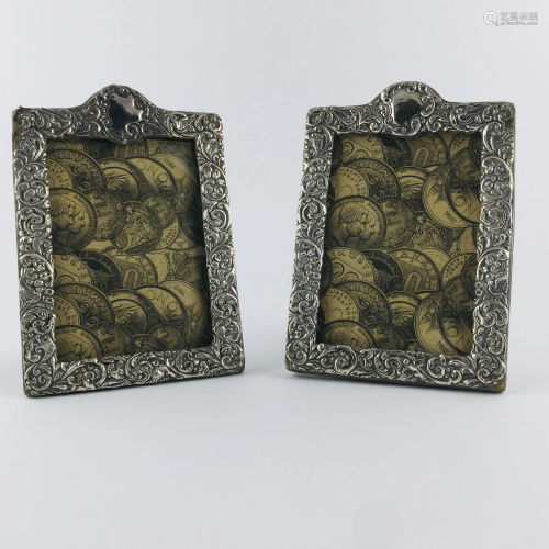 Pair of English desktop picture frame