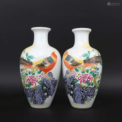 A pair of famille-rose 'floral and birds' vase