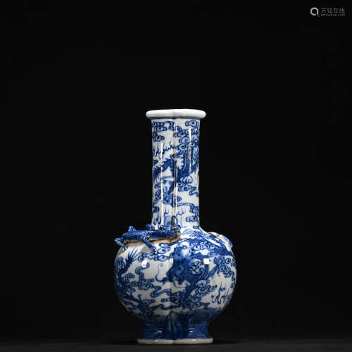 A blue and white 'dragon' vase