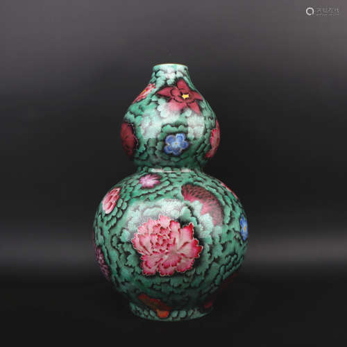 A famille-rose 'floral' gourd-shaped vase
