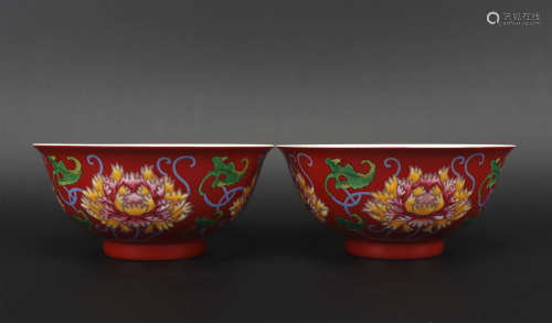 A pair of famille-rose bowl