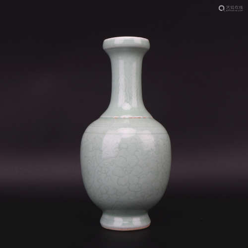 A monochromatic glazed vase