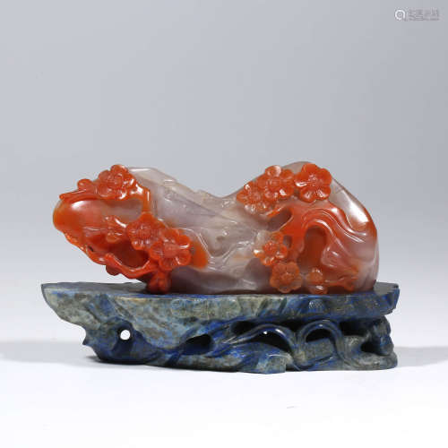 A Carved South Red Agate Ornament