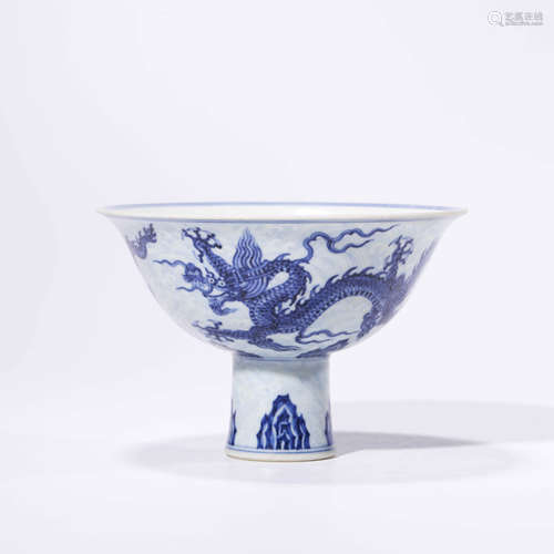 A blue and white dragon and clouds stembowl