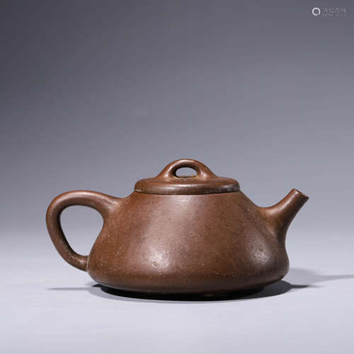 A purple clay teapot