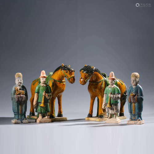 A set of sancai-glazed pottery figure and horse