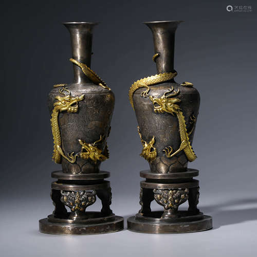 a pair of silver gilding dragon vases